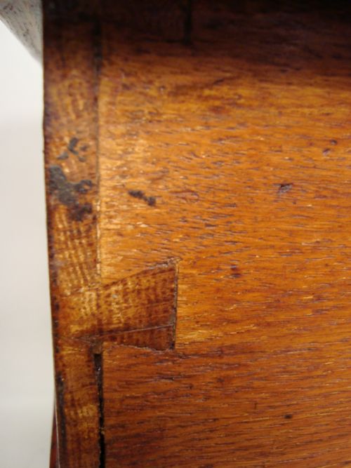 A LARGE VICTORIAN GOLDEN OAK PEDESTAL DESK - ADDITIONAL PHOTO 7