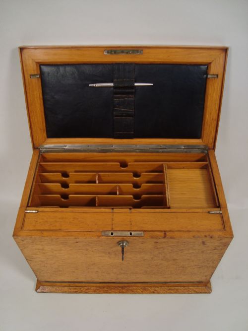 AN EXCEPTIONAL VICTORIAN CAMPAIGN STATIONARY BOX - ADDITIONAL PHOTO 1