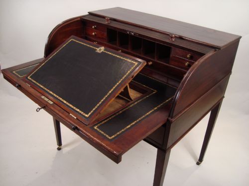 A FINE GEORGE III ROLL TOP WRITING DESK - ADDITIONAL PHOTO 3