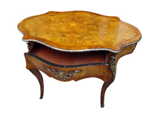 A FINE 19THC FRENCH FIGURED BURR WALNUT CENTRE TABLE - ADDITIONAL PHOTO 2