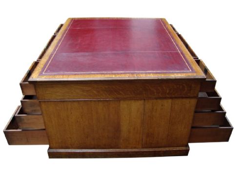 A VERY IMPRESSIVE LARGE VICTORIAN GOLDEN OAK PARTNERS DESK - ADDITIONAL PHOTO 6