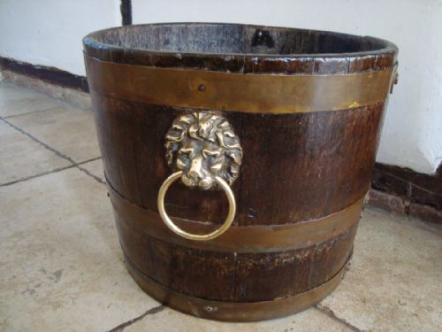 18thc oak and brass bound turf bucket - CATEGORY: ANTIQUE FIREPLACES - DATED GEORGIAN