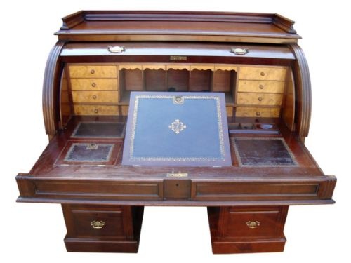 AN IMPOSING VICTORIAN CYLINDER ROLL TOP DESK - ADDITIONAL PHOTO 2