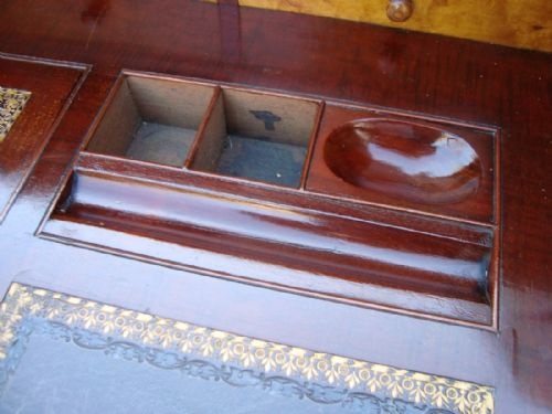 AN IMPOSING VICTORIAN CYLINDER ROLL TOP DESK - ADDITIONAL PHOTO 3
