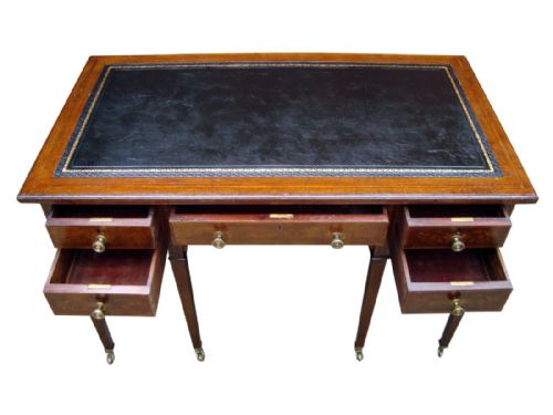 AN EXCEPTIONAL EDWARDIAN WRITING DESK MADE BY THE RENOWNED MAKERS 'EDWARDS ROBERTS' - ADDITIONAL PHOTO 4