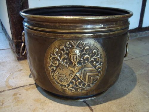 a very impressive brass and copper bucket c1840 - CATEGORY: ANTIQUE METAL - DATED VICTORIAN