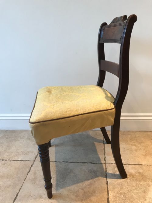 AN EARLY VICTORIAN NURSING CHAIR - ADDITIONAL PHOTO 3