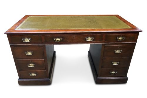 a handsome edwardian pedestal desk - CATEGORY: ANTIQUE DESKS - DATED EDWARDIAN