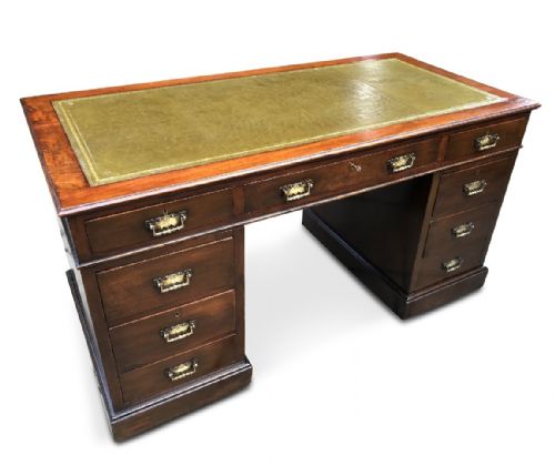 A HANDSOME EDWARDIAN PEDESTAL DESK - ADDITIONAL PHOTO 1