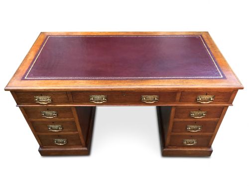 an attractive larger sized edwardian desk - CATEGORY: ANTIQUE DESKS - DATED EDWARDIAN