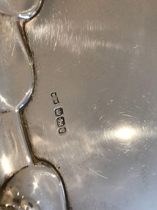 AN ATTRACTIVE VICTORIAN SOLID SILVER SERVING TRAY - ADDITIONAL PHOTO 1