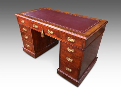 A VICTORIAN WRITING PEDESTAL DESK NEW LEATHER - ADDITIONAL PHOTO 2