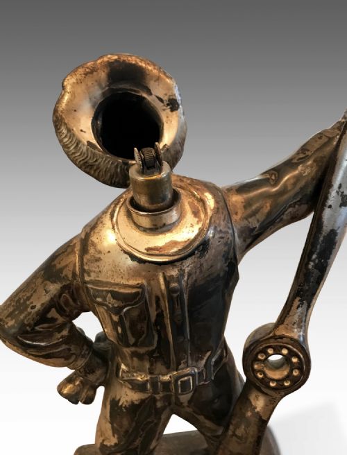 A HANDSOME STATUE OF A PILOT LIGHTER - ADDITIONAL PHOTO 1