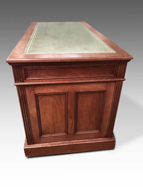 A QUALITY JAMES SHOOLBRED CO VICTORIAN WALNUT DESK - ADDITIONAL PHOTO 6