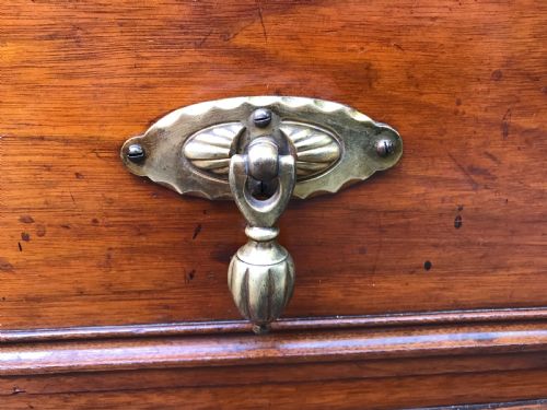 A QUALITY JAMES SHOOLBRED CO VICTORIAN WALNUT DESK - ADDITIONAL PHOTO 1