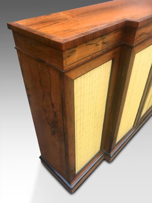 AN EXCEPTIONAL REGENCY ROSEWOOD SIDE CABINET - ADDITIONAL PHOTO 2