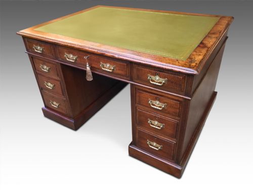 A MAGNIFICENT LATE VICTORIAN DESK C1880 - ADDITIONAL PHOTO 4