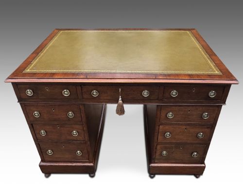 an attractive victorian desk c1880 - CATEGORY: ANTIQUE DESKS - DATED VICTORIAN