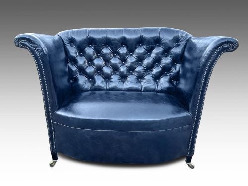 AN EARLY 19TH CENTURY STUDDED BLACK LEATHER SOFA - ADDITIONAL PHOTO 1