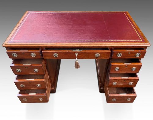 AN ATTRACTIVE VICTORIAN WRITING DESK - ADDITIONAL PHOTO 4
