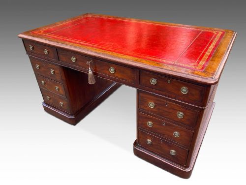 A MAGNIFICENT VICTORIAN DIRECTORS DESK - ADDITIONAL PHOTO 1