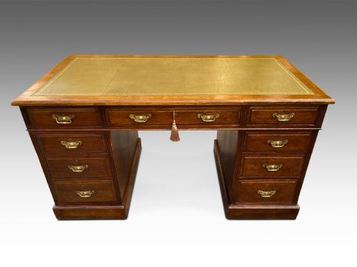 a large oak edwardian writing desk - CATEGORY: ANTIQUE DESKS - DATED EDWARDIAN