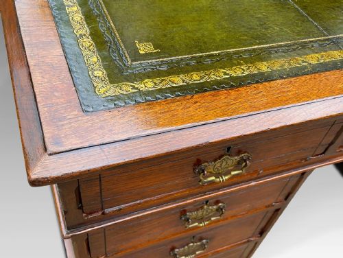A LARGE EDWARDIAN DIRECTORS DESK - ADDITIONAL PHOTO 3