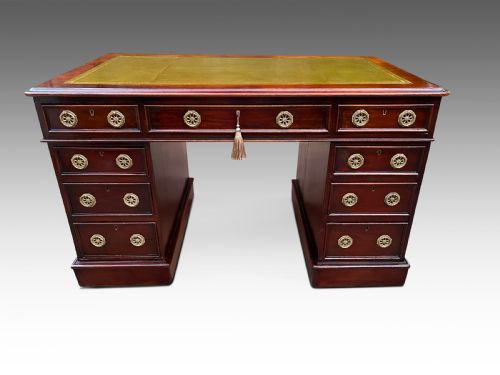 AN ATTRACTIVE VICTORIAN WRITING DESK - ADDITIONAL PHOTO 5