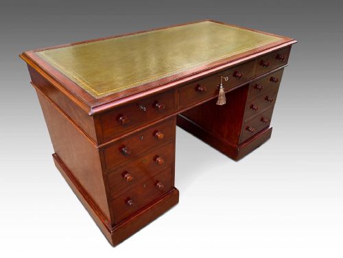 A SUPERB VICTORIAN WRITING DESK - ADDITIONAL PHOTO 3