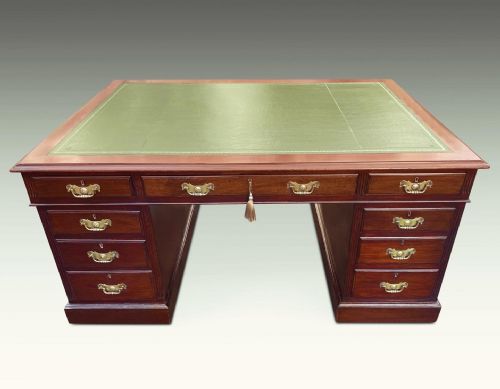 a superb edwardian mahogany partners desk - CATEGORY: ANTIQUE DESKS - DATED EDWARDIAN
