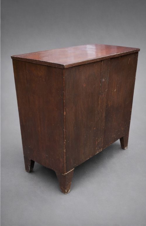A HANDSOME VICTORIAN CHEST OF DRAWERS - ADDITIONAL PHOTO 3