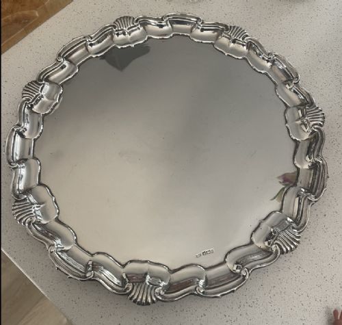 A SUPERIOR QUALITY SILVER SERVING PLATTER C1880 - ADDITIONAL PHOTO 1