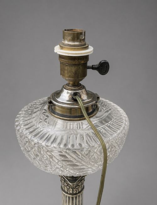 A HANDSOME SILVER VICTORIAN LAMP - ADDITIONAL PHOTO 1