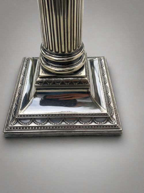 A HANDSOME SILVER VICTORIAN LAMP - ADDITIONAL PHOTO 2