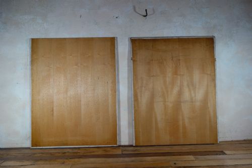 A LARGE PAIR OF NAIVE OIL ON CANVAS PAINTINGS - ADDITIONAL PHOTO 4