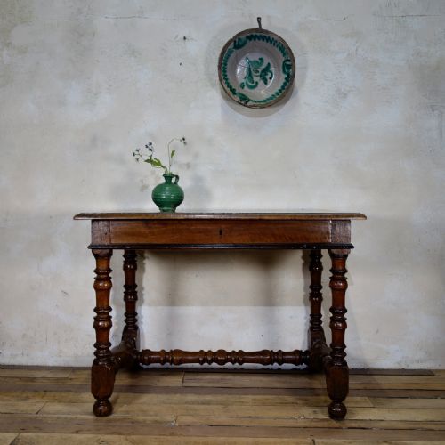 AN 18TH CENTURY NORTH ITALIAN FRUITWOOD SIDE TABLE - ADDITIONAL PHOTO 4
