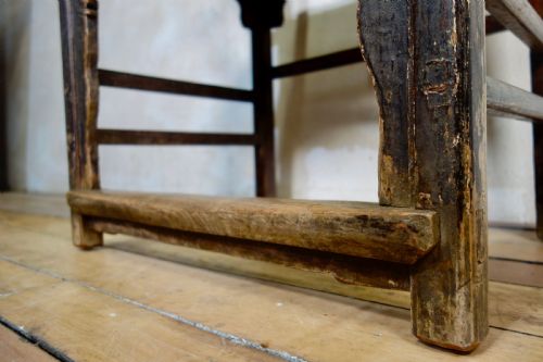 19TH CENTURY ELM CHINESE OFFICIALS HAT YOKE BACK CHAIR - ADDITIONAL PHOTO 6