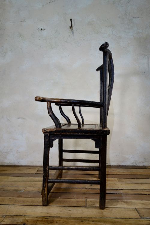 19TH CENTURY ELM CHINESE OFFICIALS HAT YOKE BACK CHAIR - ADDITIONAL PHOTO 8