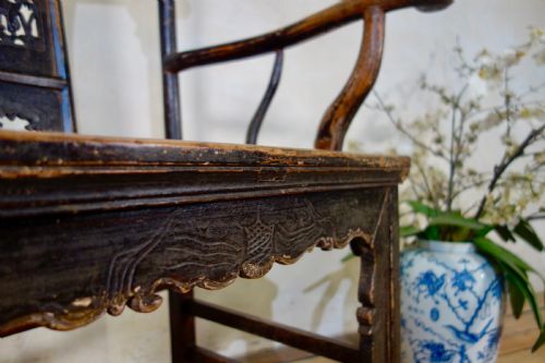 19TH CENTURY ELM CHINESE OFFICIALS HAT YOKE BACK CHAIR - ADDITIONAL PHOTO 14