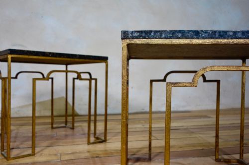 CHARMING PAIR OF 20TH CENTURY ART DECO GILT METAL OCCASIONAL SIDE LOW TABLES - ADDITIONAL PHOTO 8
