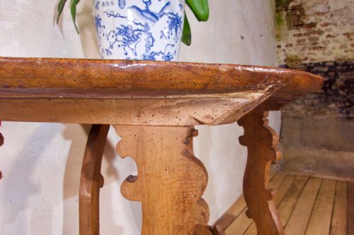 18TH CENTURY ITALIAN DEMI LUNE LYRE LEG CONSOLE TABLE - ADDITIONAL PHOTO 5