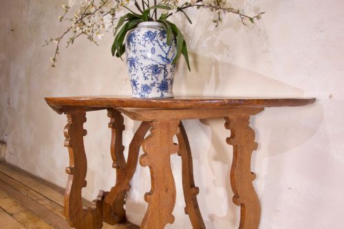 18TH CENTURY ITALIAN DEMI LUNE LYRE LEG CONSOLE TABLE - ADDITIONAL PHOTO 8