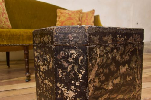 18TH CENTURY CHINESE EXPORT MOTHER OF PEARL TEA CHEST - ADDITIONAL PHOTO 7