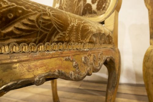 PAIR OF FRENCH LOUIS XV GILTWOOD SIDE CHAIRS - ADDITIONAL PHOTO 11