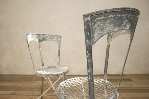 PAIR OF SMALL FRENCH PAINTED METAL GARDEN CHAIRS - ADDITIONAL PHOTO 2