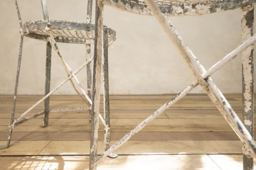 PAIR OF SMALL FRENCH PAINTED METAL GARDEN CHAIRS - ADDITIONAL PHOTO 8