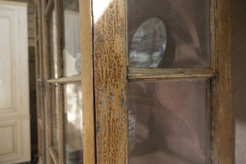 18TH CENTURY DUTCH DRY SCRAPED GLAZED VITRINE CABINET - ADDITIONAL PHOTO 7