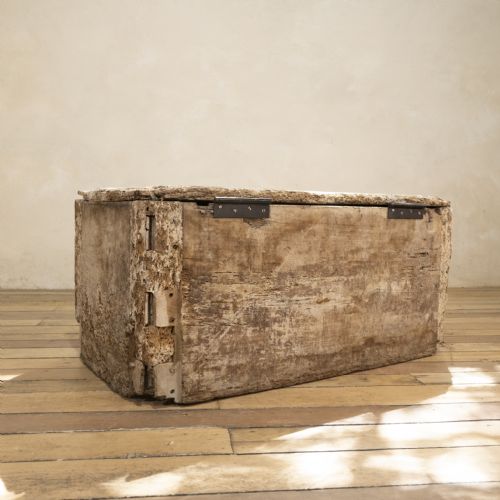 A 19TH CENTURY RUSTIC PAINTED COUNTRY HOUSE TRUNK - ADDITIONAL PHOTO 12