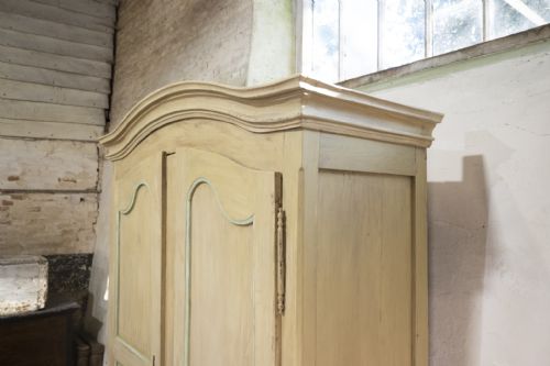 A MID 19TH CENTURY ITALIAN PAINTED WALNUT ARMOIRE WARDROBE - ADDITIONAL PHOTO 5