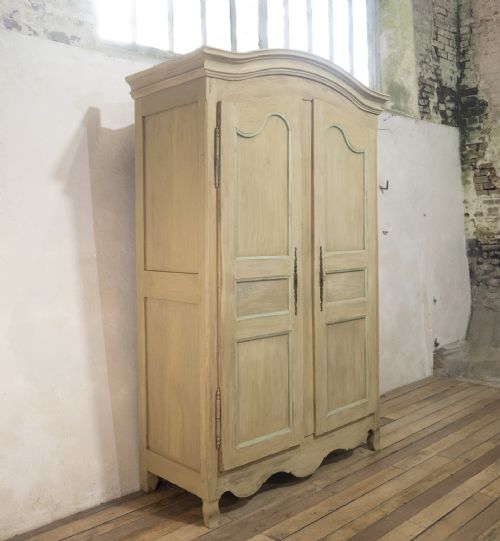 A MID 19TH CENTURY ITALIAN PAINTED WALNUT ARMOIRE WARDROBE - ADDITIONAL PHOTO 8